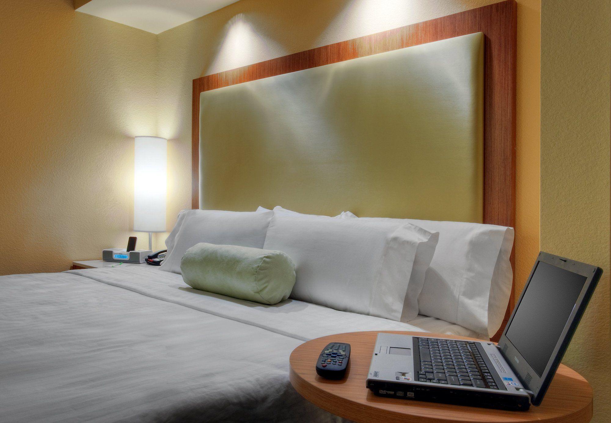 Springhill Suites By Marriott Baton Rouge North / Airport Экстерьер фото