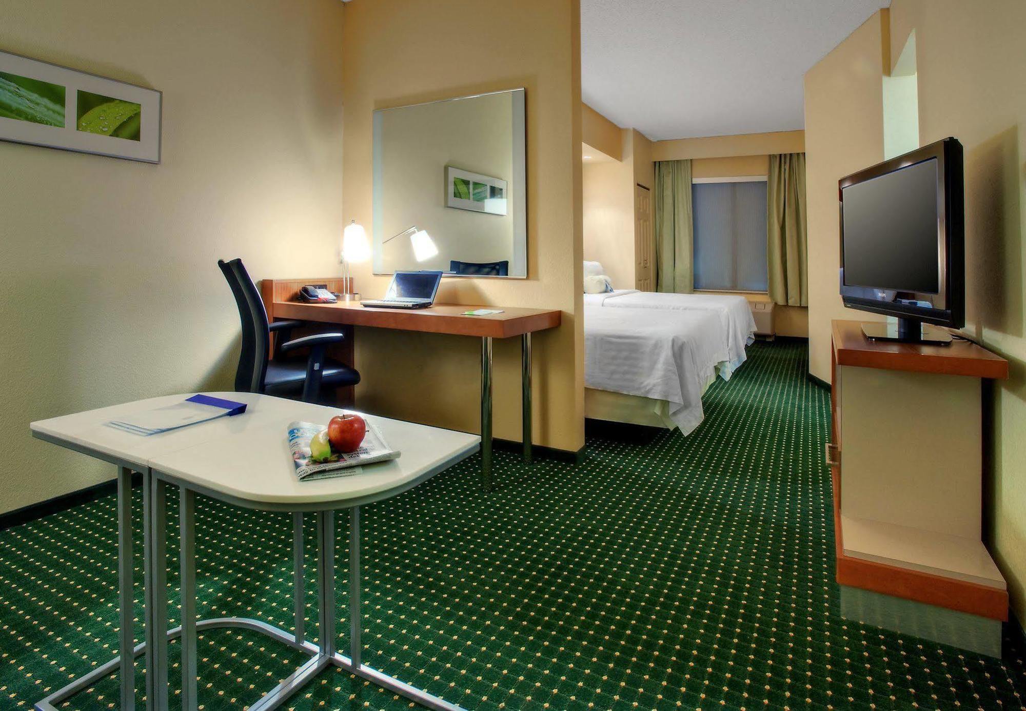 Springhill Suites By Marriott Baton Rouge North / Airport Экстерьер фото